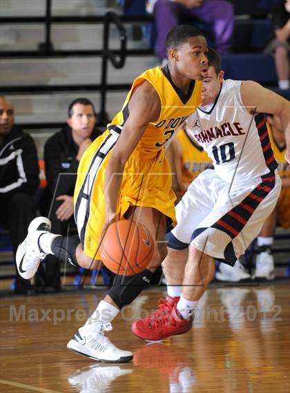 Thumbnail 3 in Pinnacle vs. Bishop O'Dowd (Tarkanian Classic) photogallery.