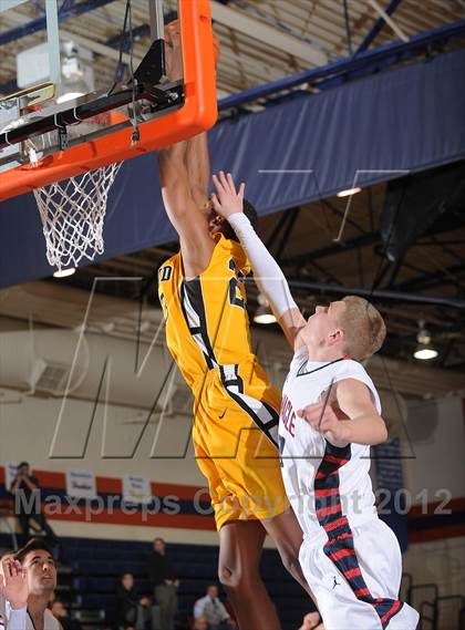 Thumbnail 3 in Pinnacle vs. Bishop O'Dowd (Tarkanian Classic) photogallery.