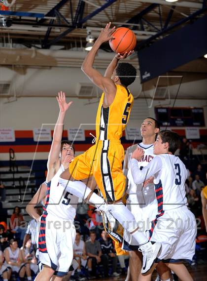 Thumbnail 1 in Pinnacle vs. Bishop O'Dowd (Tarkanian Classic) photogallery.