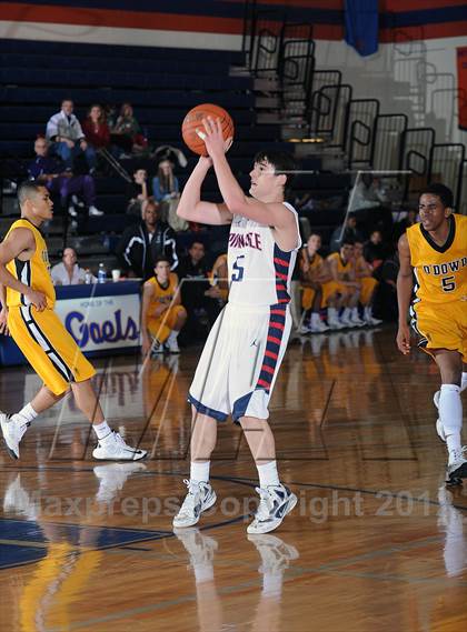 Thumbnail 3 in Pinnacle vs. Bishop O'Dowd (Tarkanian Classic) photogallery.