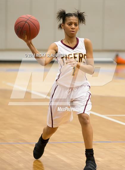 Thumbnail 2 in Sumner @ Soldan International Studies photogallery.