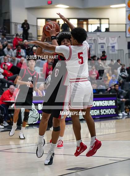 Thumbnail 1 in Plainfield vs. New Albany (Sneakers for Santa Shootout) photogallery.