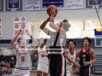 Thumbnail 1 in Plainfield vs. New Albany (Sneakers for Santa Shootout) photogallery.