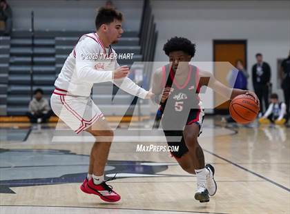 Thumbnail 3 in Plainfield vs. New Albany (Sneakers for Santa Shootout) photogallery.