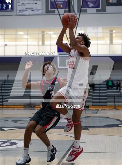 Thumbnail 2 in Plainfield vs. New Albany (Sneakers for Santa Shootout) photogallery.