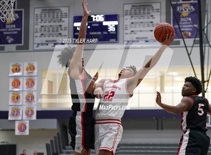 Thumbnail 2 in Plainfield vs. New Albany (Sneakers for Santa Shootout) photogallery.