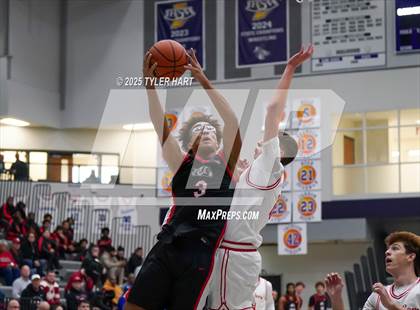 Thumbnail 1 in Plainfield vs. New Albany (Sneakers for Santa Shootout) photogallery.