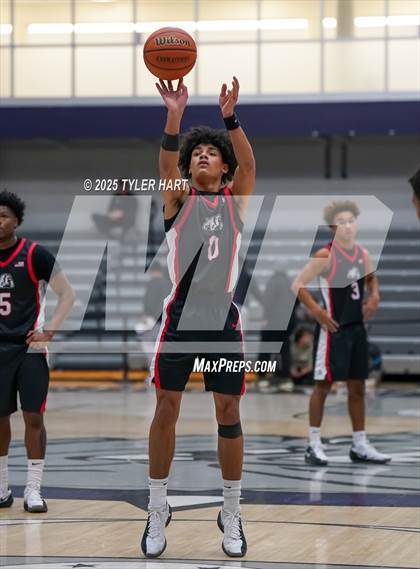 Thumbnail 2 in Plainfield vs. New Albany (Sneakers for Santa Shootout) photogallery.