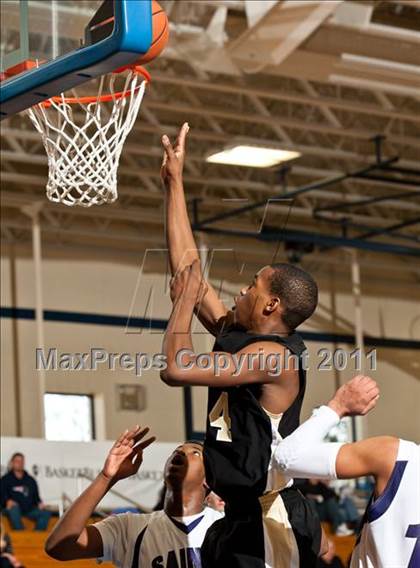 Thumbnail 3 in St. Raphael Academy vs St. Anthony's (Catholic School Showcase) photogallery.