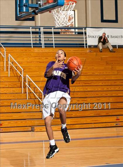 Thumbnail 3 in St. Raphael Academy vs St. Anthony's (Catholic School Showcase) photogallery.