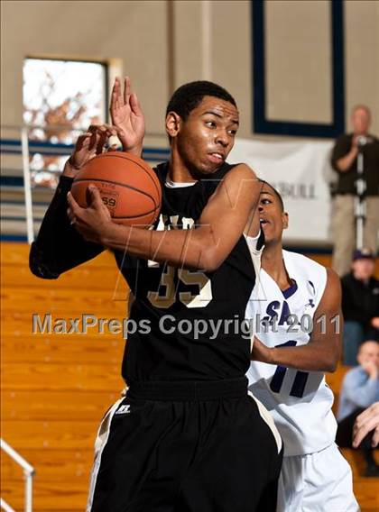 Thumbnail 1 in St. Raphael Academy vs St. Anthony's (Catholic School Showcase) photogallery.