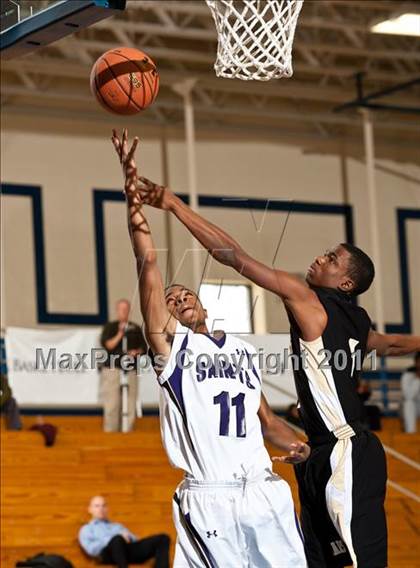 Thumbnail 1 in St. Raphael Academy vs St. Anthony's (Catholic School Showcase) photogallery.
