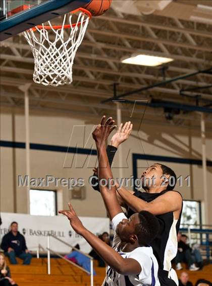 Thumbnail 2 in St. Raphael Academy vs St. Anthony's (Catholic School Showcase) photogallery.