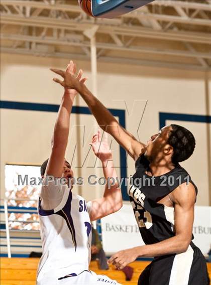 Thumbnail 1 in St. Raphael Academy vs St. Anthony's (Catholic School Showcase) photogallery.