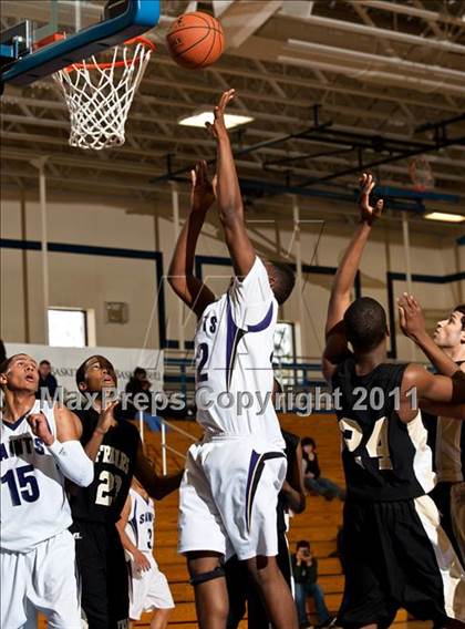 Thumbnail 2 in St. Raphael Academy vs St. Anthony's (Catholic School Showcase) photogallery.