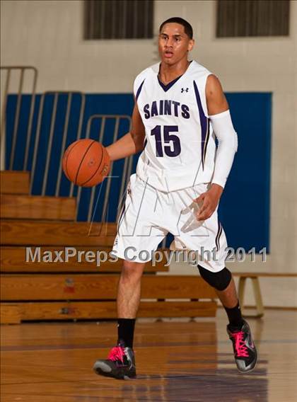 Thumbnail 2 in St. Raphael Academy vs St. Anthony's (Catholic School Showcase) photogallery.