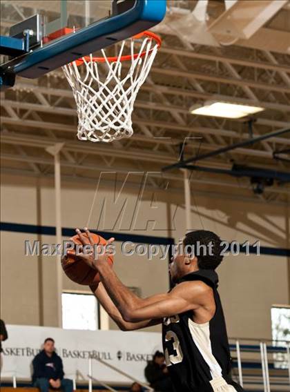 Thumbnail 1 in St. Raphael Academy vs St. Anthony's (Catholic School Showcase) photogallery.