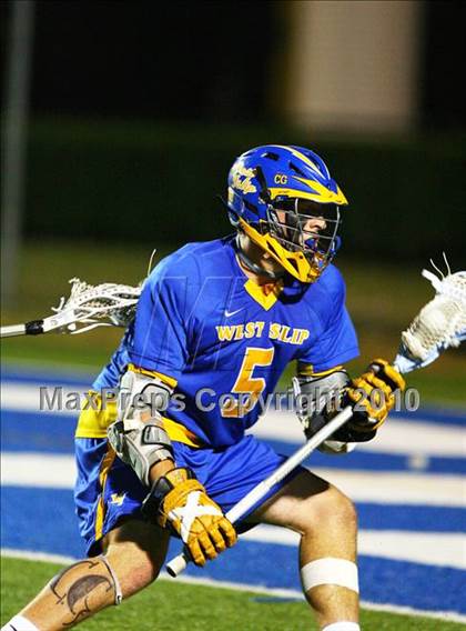 Thumbnail 3 in West Islip vs. Farmingdale (NYSPHSAA Class A Quarterfinal) photogallery.