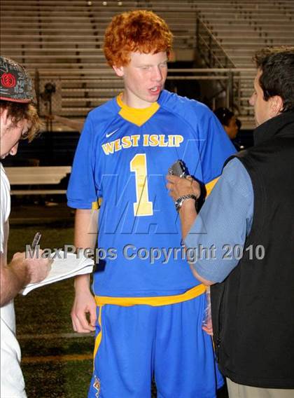 Thumbnail 3 in West Islip vs. Farmingdale (NYSPHSAA Class A Quarterfinal) photogallery.