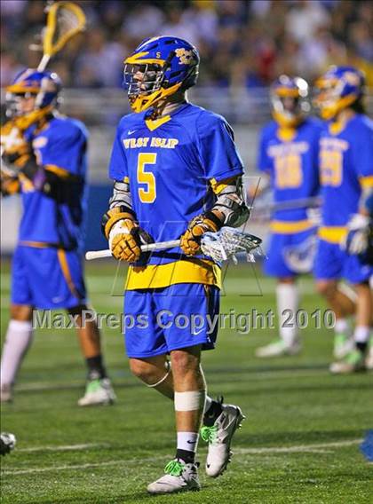 Thumbnail 1 in West Islip vs. Farmingdale (NYSPHSAA Class A Quarterfinal) photogallery.