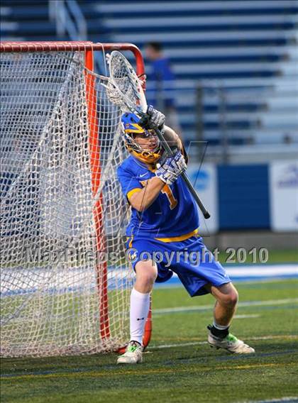 Thumbnail 2 in West Islip vs. Farmingdale (NYSPHSAA Class A Quarterfinal) photogallery.