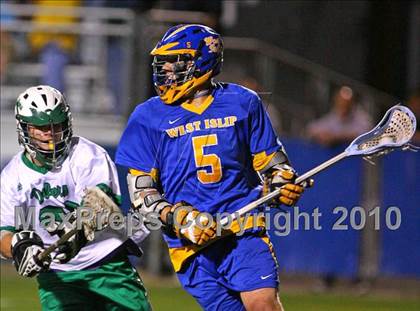 Thumbnail 2 in West Islip vs. Farmingdale (NYSPHSAA Class A Quarterfinal) photogallery.