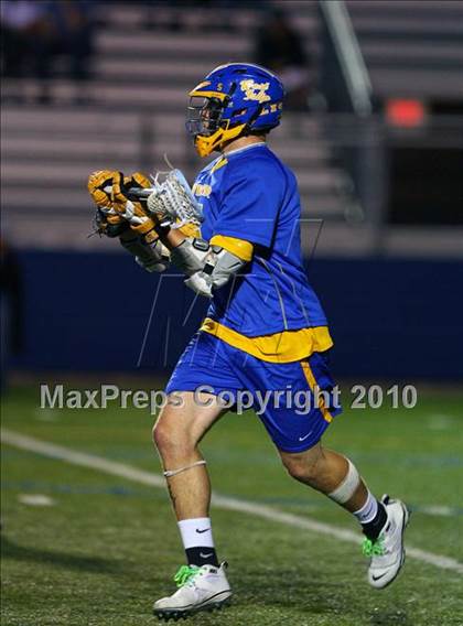 Thumbnail 2 in West Islip vs. Farmingdale (NYSPHSAA Class A Quarterfinal) photogallery.