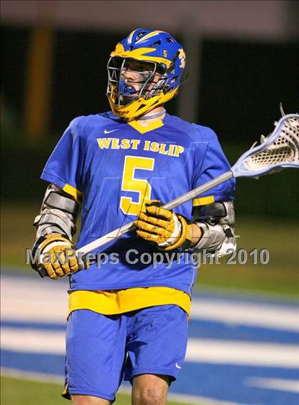Thumbnail 1 in West Islip vs. Farmingdale (NYSPHSAA Class A Quarterfinal) photogallery.
