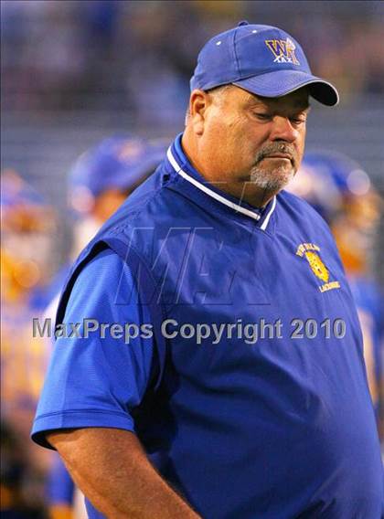 Thumbnail 2 in West Islip vs. Farmingdale (NYSPHSAA Class A Quarterfinal) photogallery.