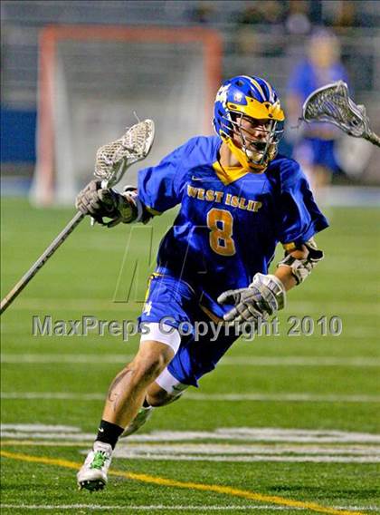 Thumbnail 2 in West Islip vs. Farmingdale (NYSPHSAA Class A Quarterfinal) photogallery.