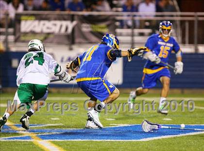 Thumbnail 3 in West Islip vs. Farmingdale (NYSPHSAA Class A Quarterfinal) photogallery.