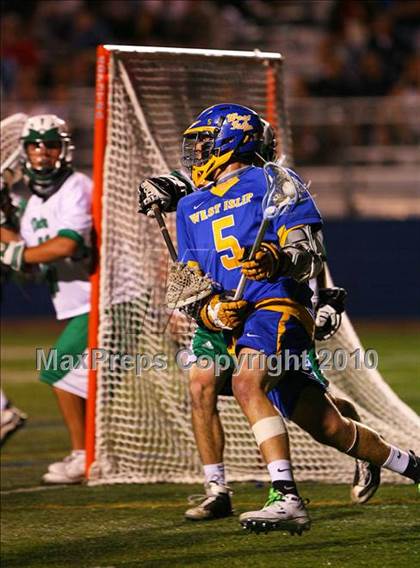 Thumbnail 2 in West Islip vs. Farmingdale (NYSPHSAA Class A Quarterfinal) photogallery.