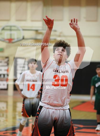 Thumbnail 3 in Selma vs Dinuba photogallery.