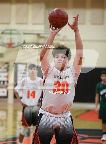 Thumbnail 2 in Selma vs Dinuba photogallery.