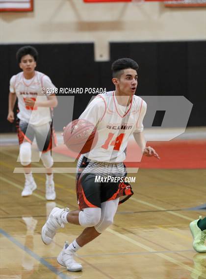 Thumbnail 2 in Selma vs Dinuba photogallery.