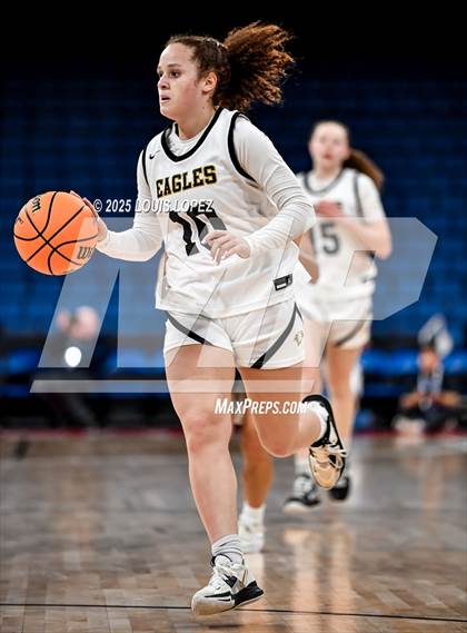 Thumbnail 1 in Oak Park vs. North (CIF SS DIV 2AA Championship) photogallery.
