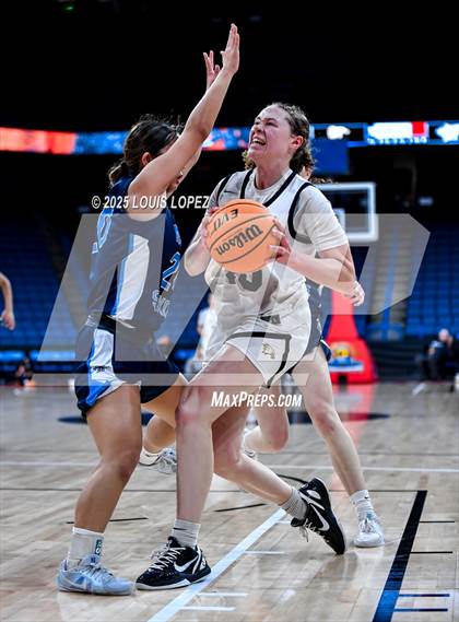 Thumbnail 1 in Oak Park vs. North (CIF SS DIV 2AA Championship) photogallery.