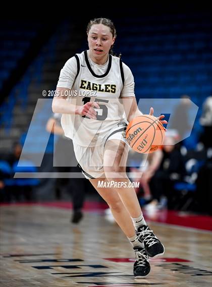 Thumbnail 1 in Oak Park vs. North (CIF SS DIV 2AA Championship) photogallery.