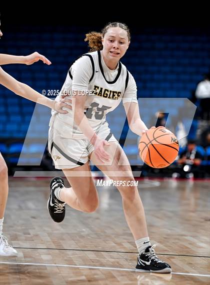 Thumbnail 1 in Oak Park vs. North (CIF SS DIV 2AA Championship) photogallery.