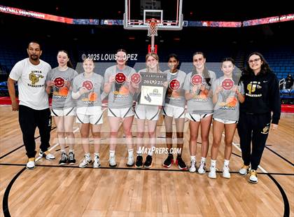 Thumbnail 2 in Oak Park vs. North (CIF SS DIV 2AA Championship) photogallery.