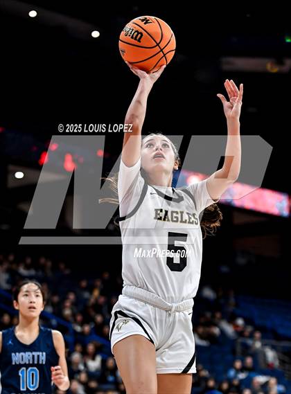 Thumbnail 3 in Oak Park vs. North (CIF SS DIV 2AA Championship) photogallery.