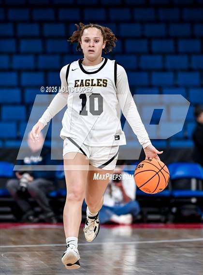 Thumbnail 1 in Oak Park vs. North (CIF SS DIV 2AA Championship) photogallery.