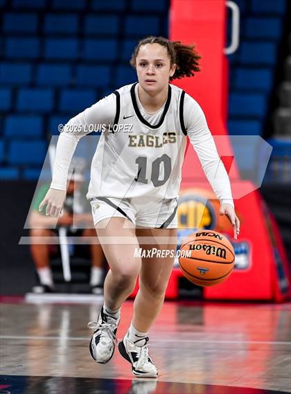 Thumbnail 2 in Oak Park vs. North (CIF SS DIV 2AA Championship) photogallery.