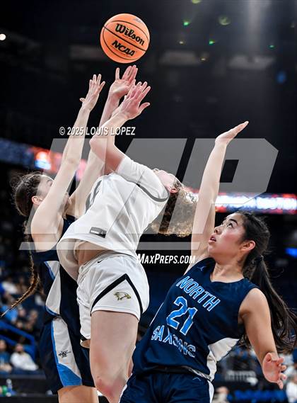 Thumbnail 1 in Oak Park vs. North (CIF SS DIV 2AA Championship) photogallery.