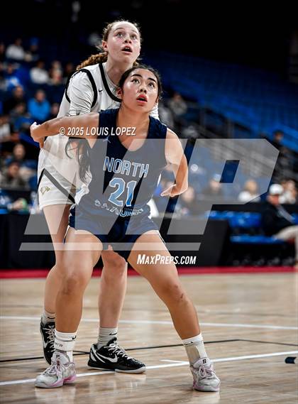 Thumbnail 3 in Oak Park vs. North (CIF SS DIV 2AA Championship) photogallery.