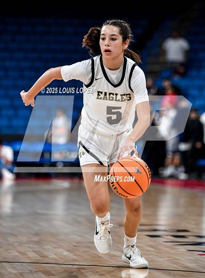 Thumbnail 3 in Oak Park vs. North (CIF SS DIV 2AA Championship) photogallery.