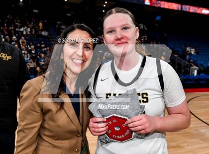 Thumbnail 2 in Oak Park vs. North (CIF SS DIV 2AA Championship) photogallery.