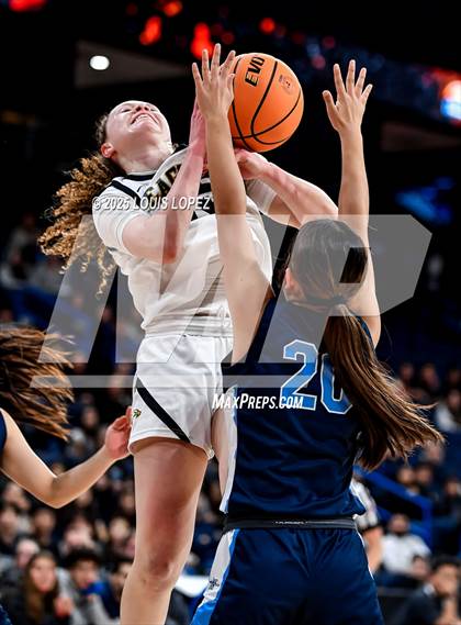 Thumbnail 3 in Oak Park vs. North (CIF SS DIV 2AA Championship) photogallery.