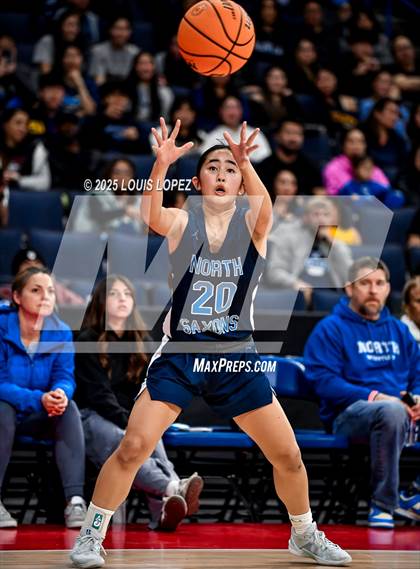 Thumbnail 3 in Oak Park vs. North (CIF SS DIV 2AA Championship) photogallery.