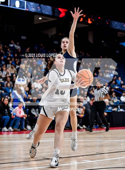 Thumbnail 3 in Oak Park vs. North (CIF SS DIV 2AA Championship) photogallery.